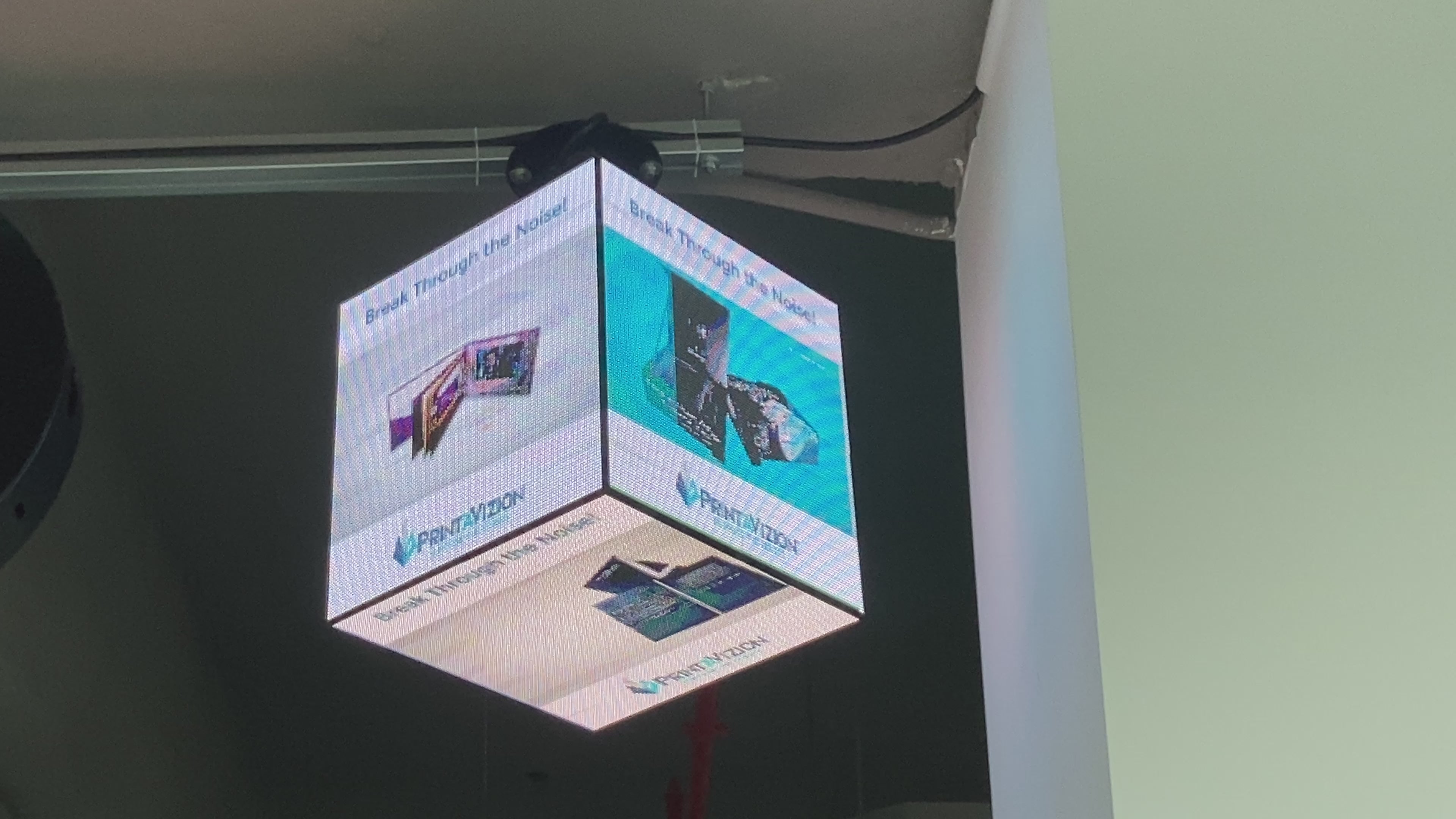 video cube