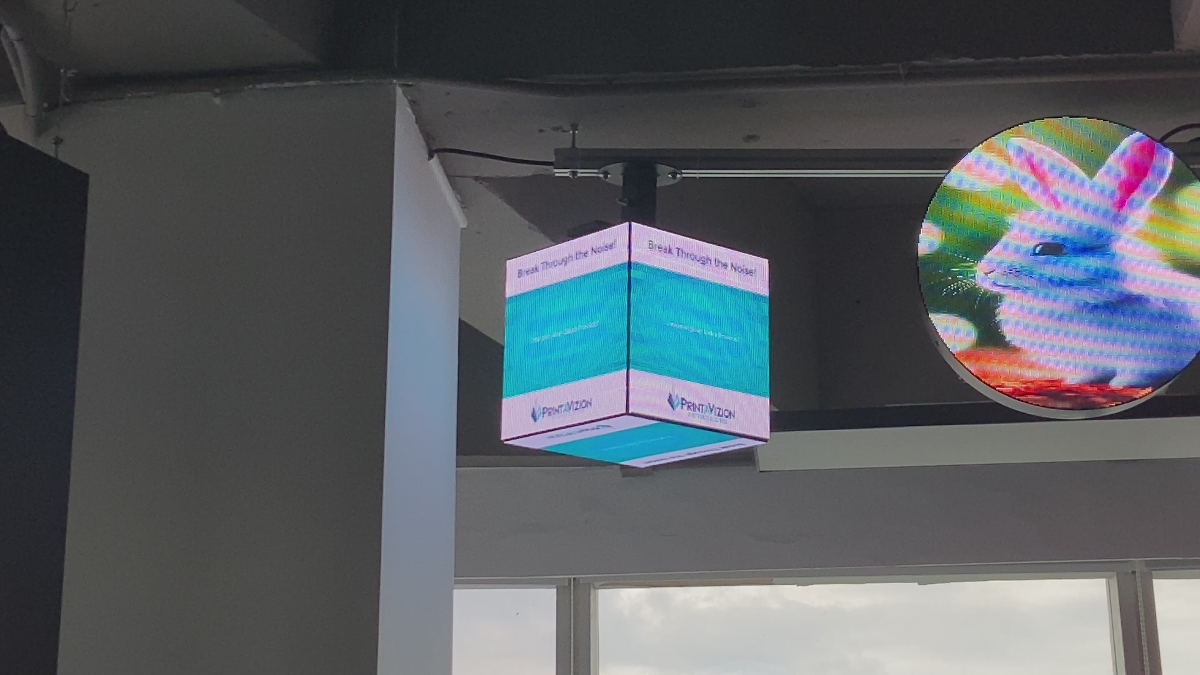 video cube